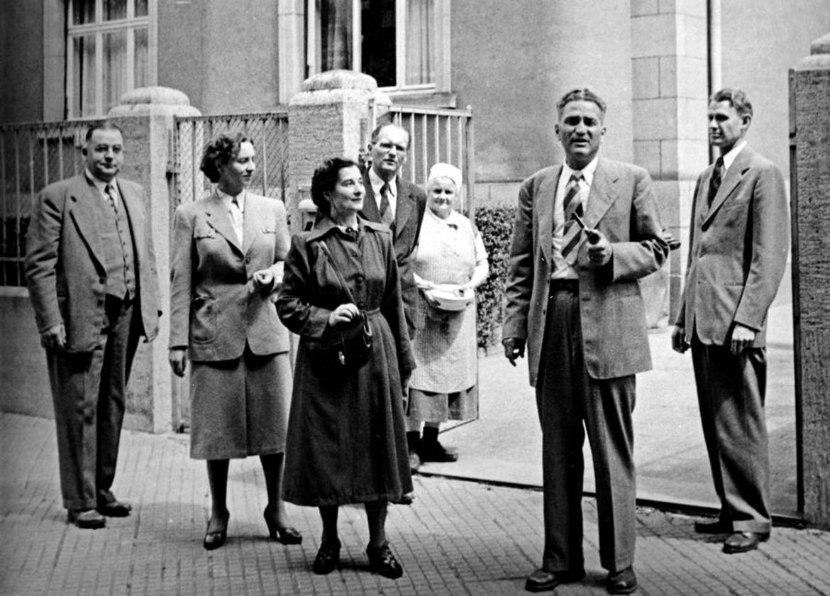 Chicagoer Professoren im privaten Kreis in Frankfurt, 1948